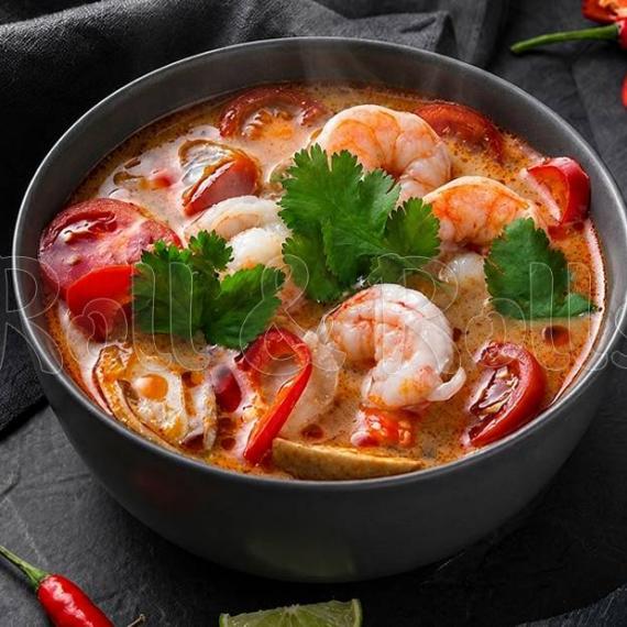 Том ям с морепродуктами
